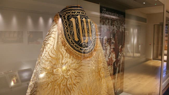 Local Art Group Produce Textiles for Durham Cathedral Exhibition