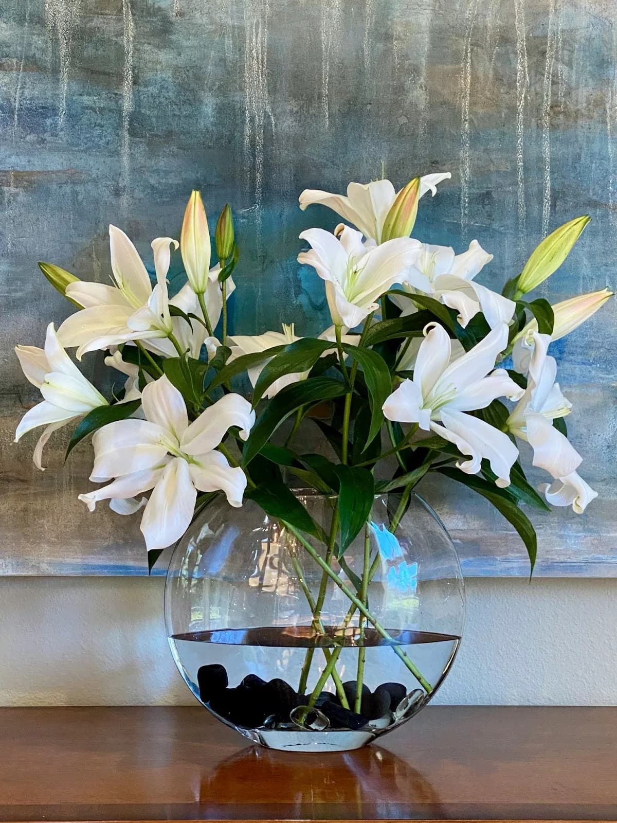 RSPCA Warns of Deadly Danger to Cats from Lilies Ahead of Mother’s Day
