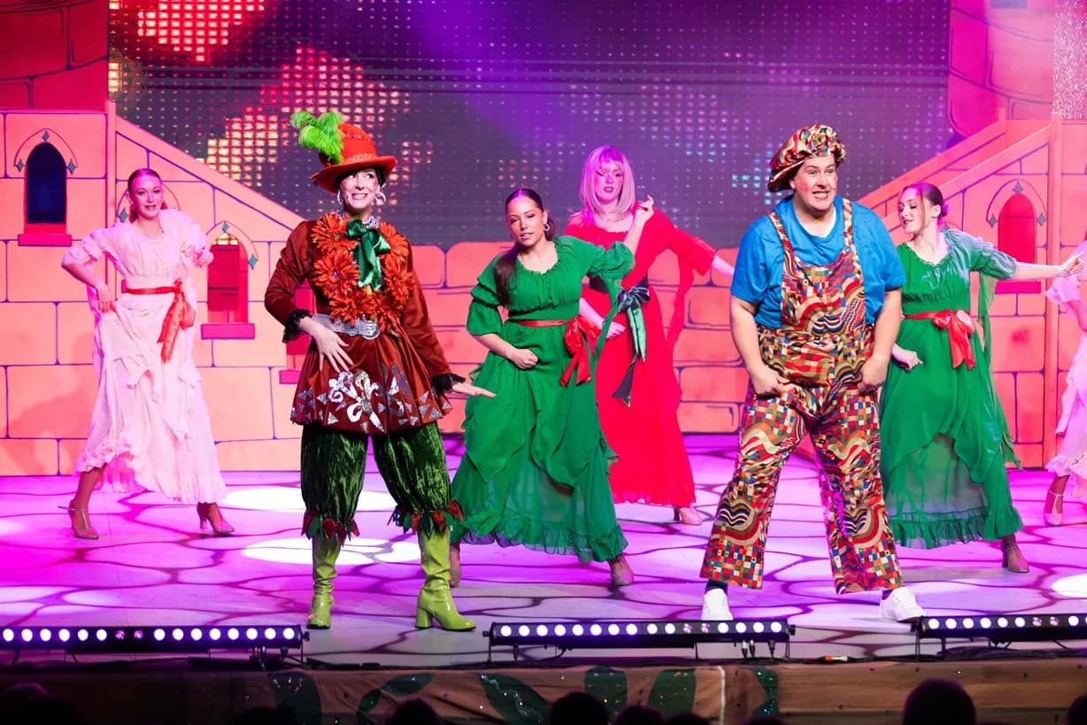 Record-Breaking Panto Team Back at Empire Consett with Beauty and the Beast