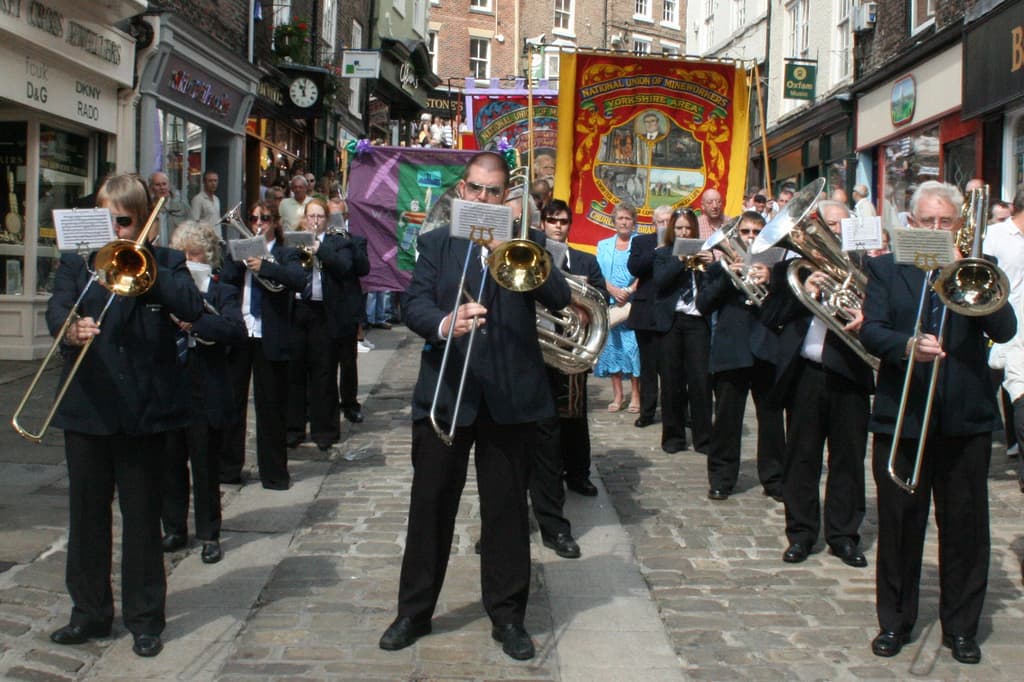 ‘Oh, Jeremy Corbyn’ – Over 200,000 Flock to Durham Miners’ Gala