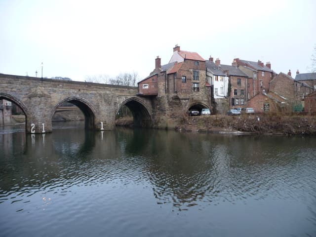 Durham’s Historic Elvet Bridge to Be Protected in City Clean-up