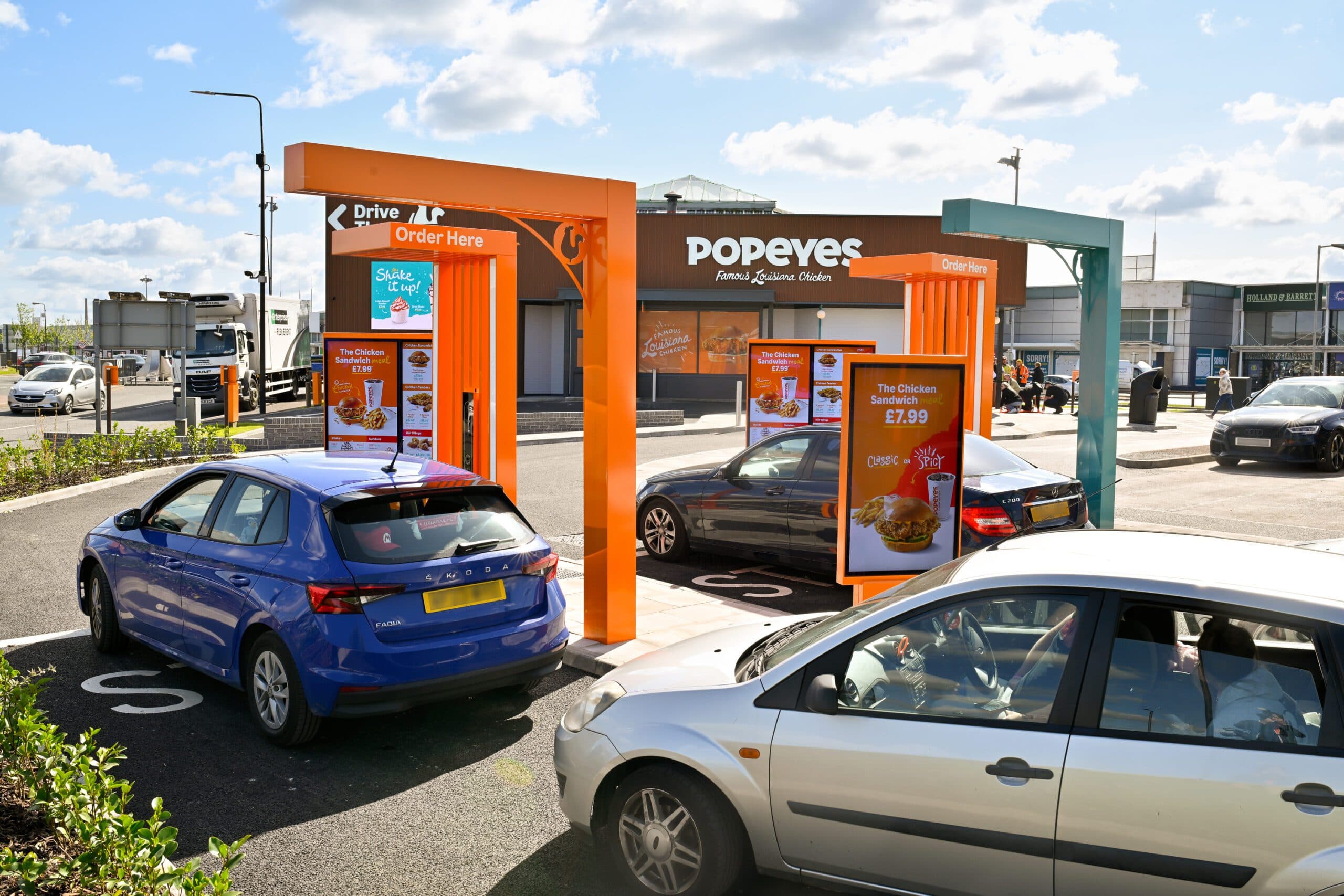 Popeyes® UK’s North East Takeover: Bishop Auckland Welcomes New Drive-Thru