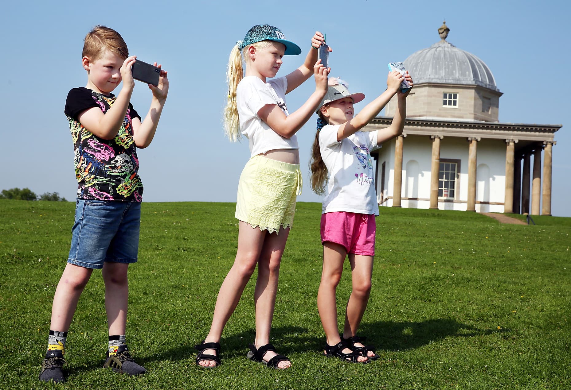 New App Lets You Catch Dinosaurs in Hardwick Park