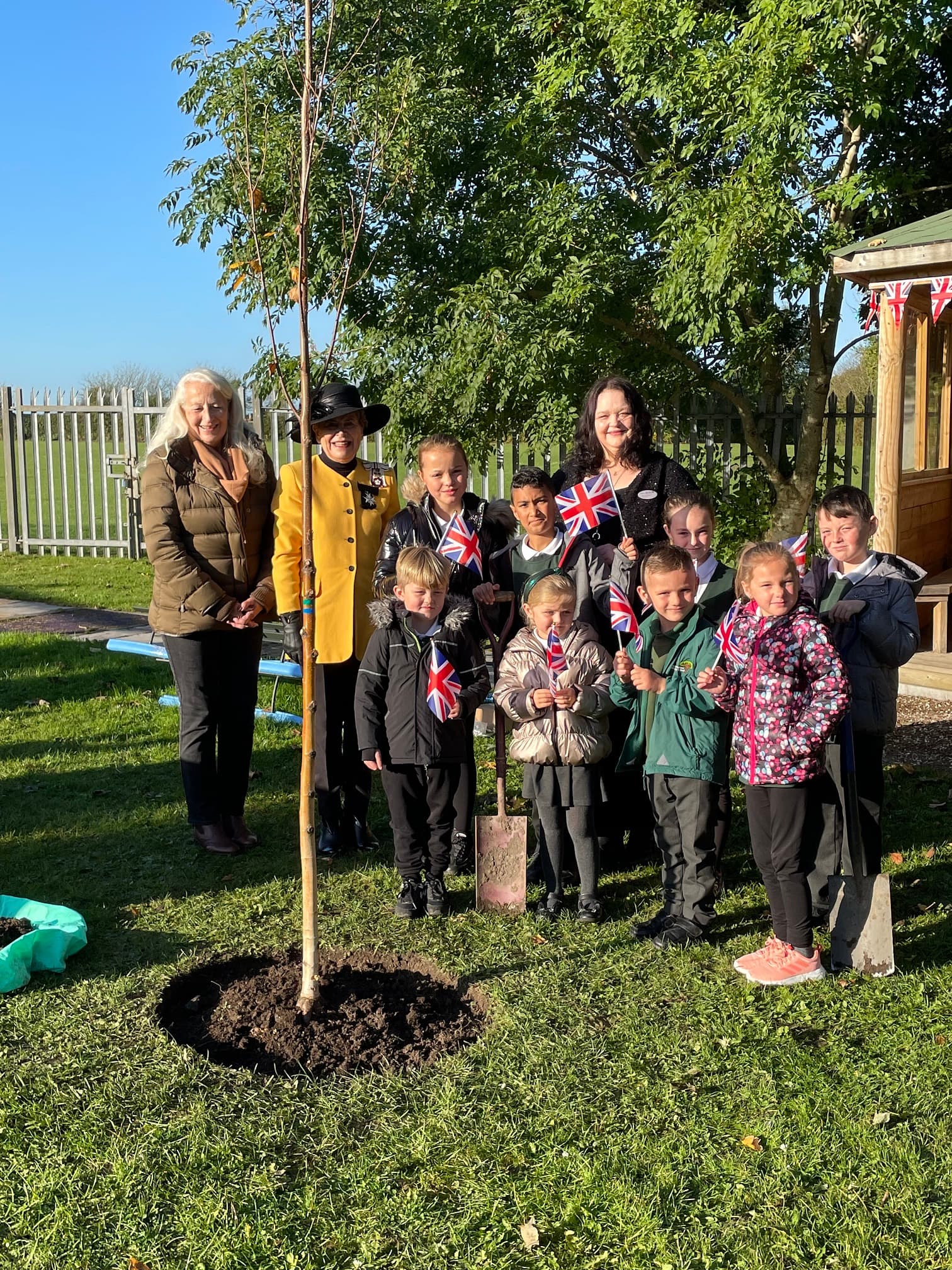 Laurel Avenue Community Primary Goes Green Marking The Queen’s Platinum Jubilee 2022
