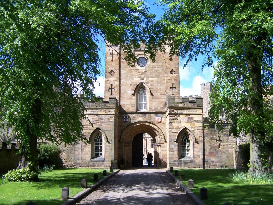 Durham University - Durham Castle Eingang = commons.wikimedia.org