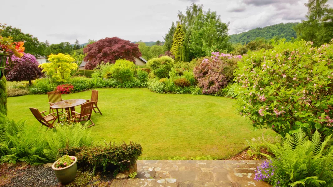 Low Maintenance Garden Design Tips for UK Homes