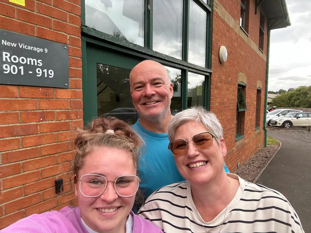 North East Dad Steps In with £3,500 Sponsorship to Support Women’s Rugby