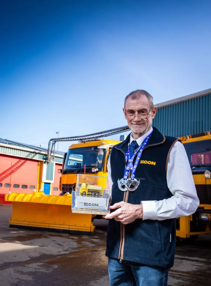County Durham’s Gary Lawson Honoured as First Gritter Driver of the Year