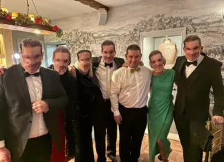 Dean Midas Brings Cinematic Chills to Manor House Hotel with Sell-Out Masquerade Ball Dean Midas Brings Cinematic Chills to Manor House Hotel with Sell-Out Masquerade Ball